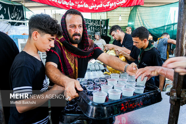 ورود زائران اربعین به نجف اشرف