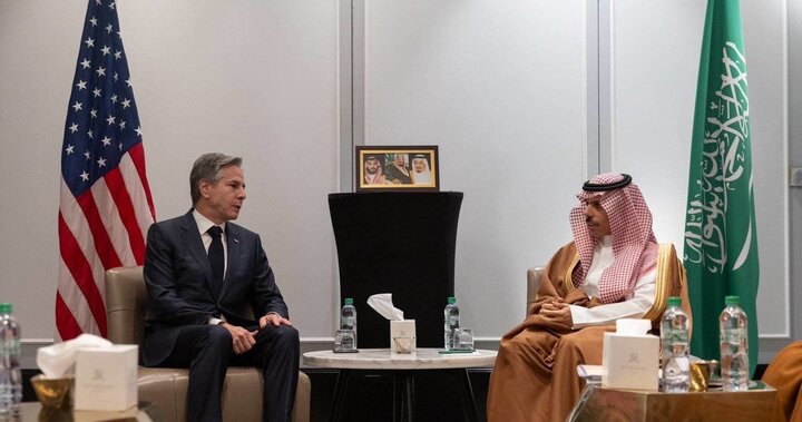 Top US, Saudi diplomats discuss international developments