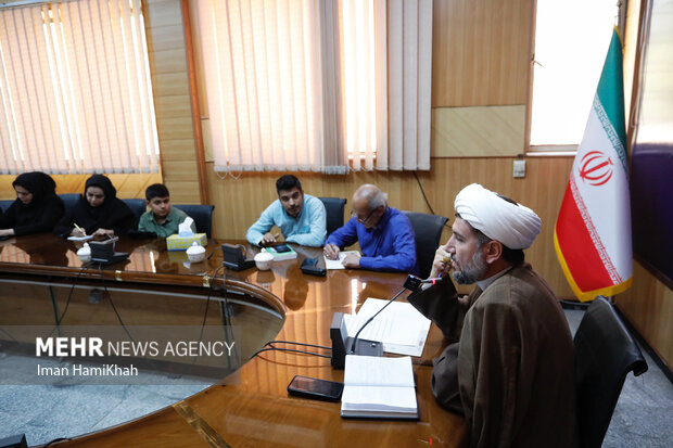 نشست خبری حجت الاسلام  رضا غلامی روشن مدیر کل تبلیغات اسلامی همدان