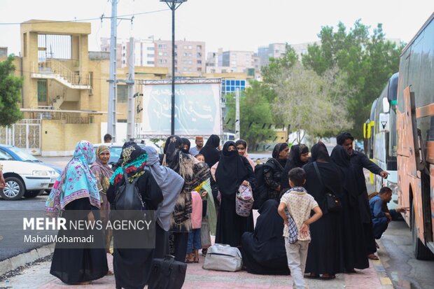 پذیرایی از زائران افعانستانی و پاکستانی در شهر بندرعباس