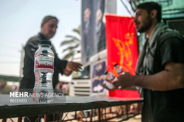 ۲۰ کمیته در ستاد اربعین قم فعالیت می کنند