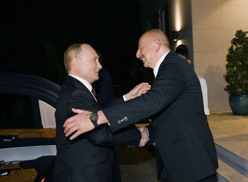 حضور پوتین در اقامتگاه علیاف و برگزاری ضیافت شام غیررسمی+فیلم