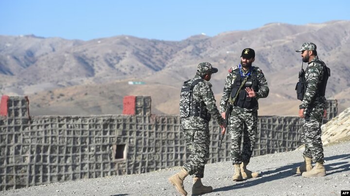 درگیری مسلحانه در شمال غربی پاکستان/ ۳ نیروی امنیتی کشته شدند درگیری مسلحانه در شمال غربی پاکستان/ ۳ نیروی امنیتی کشته شدند