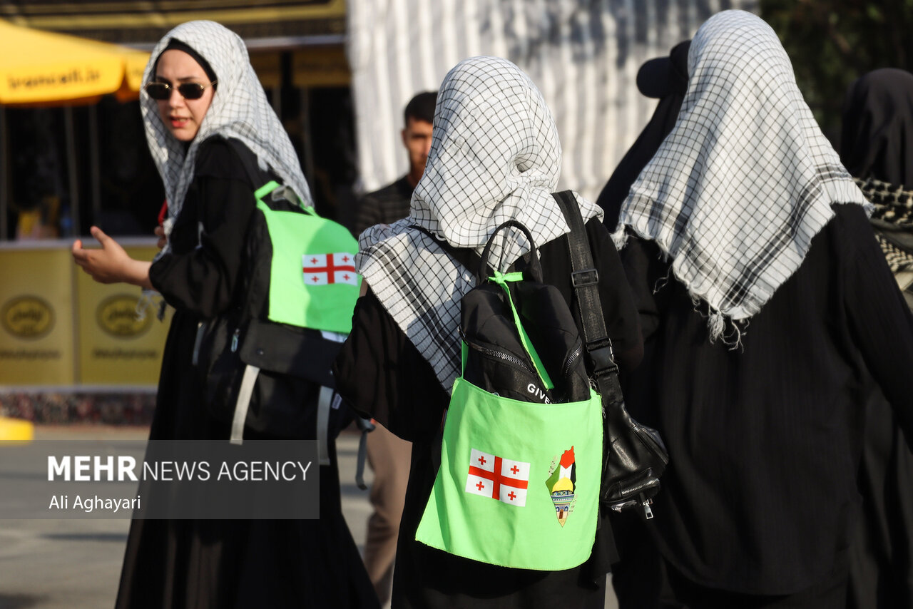 ورود زائران خارجی اربعین از مرز بازرگان؛ استقرار ۴ موکب و ۸ گیت در مرز
