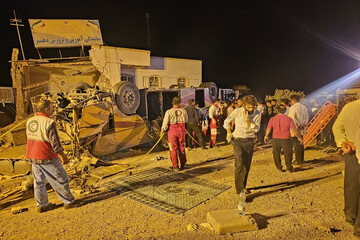 VIDEO: Moment when Pakistani pilgrims bus crashed in Yazd