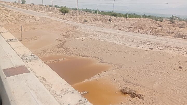 در پی بارش شدید باران سیل در قعله زو شیروان جاری شد