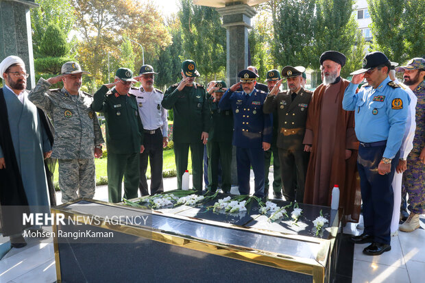 حضور امیر سرتیپ نصیرزاده در وزارت دفاع و پشتیبانی نیروهای مسلح