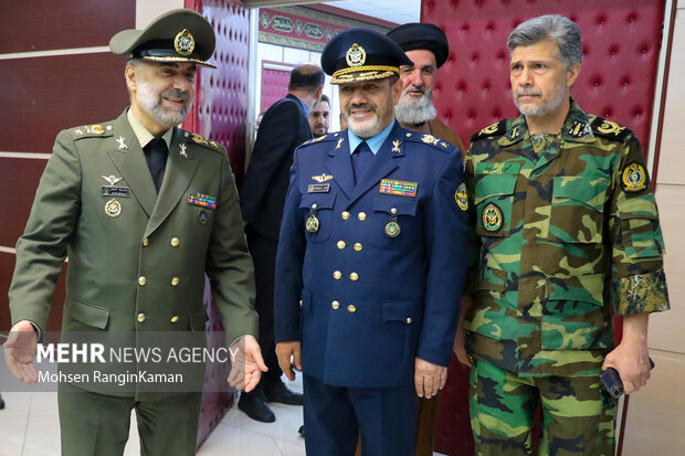 حضور امیر سرتیپ نصیرزاده در وزارت دفاع و پشتیبانی نیروهای مسلح 11