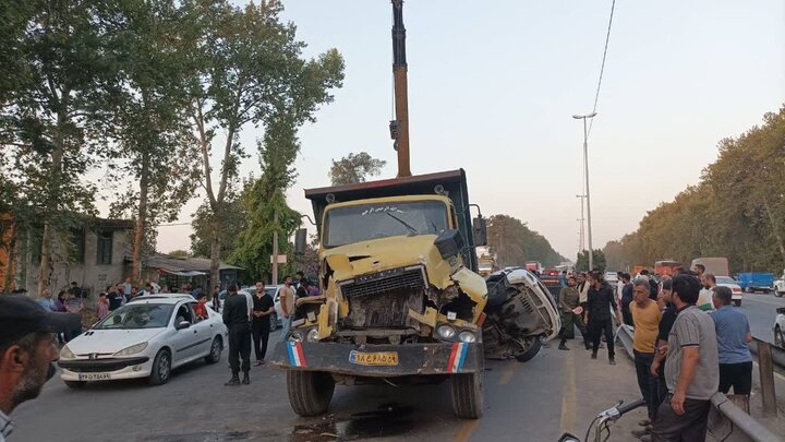 تصادف زنجیره ای ۸دستگاه خودرودرمحورگرگان به کردکوی/یک نفرجان باخت