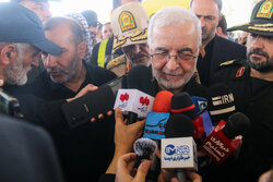 Iranian interior minister visit Khosravi border crossing