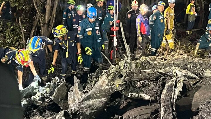 Plane carrying 9 people crashes in Thailand