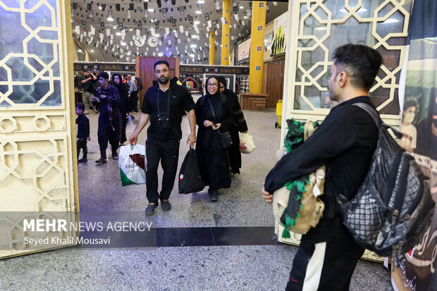 بازگشت زائران اربعین حسینی از مرز شلمچه