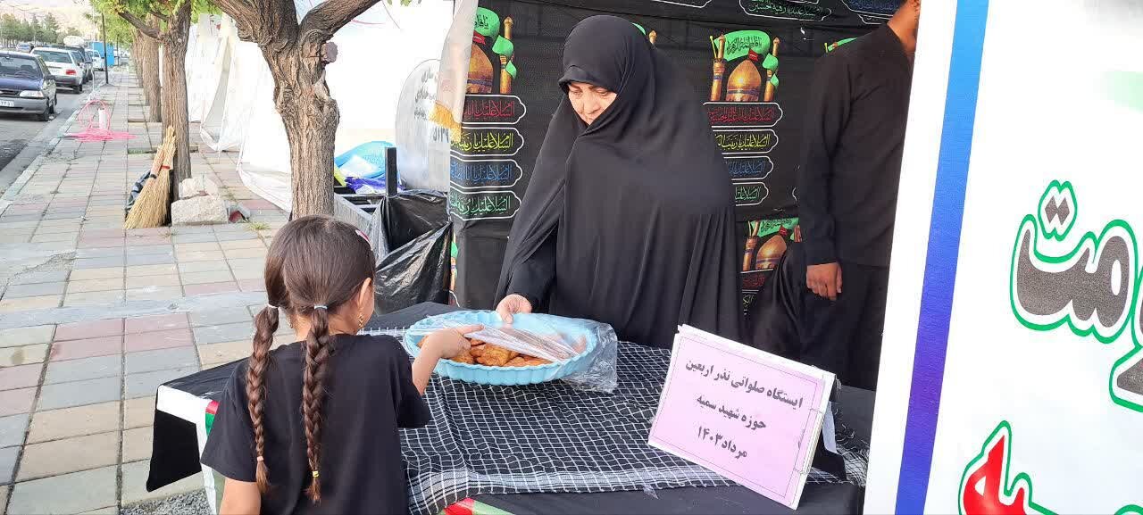 هنرآشپزی بانوان کرد درموکبهای حسینی/استقبال زائران ازغذاهای محلی