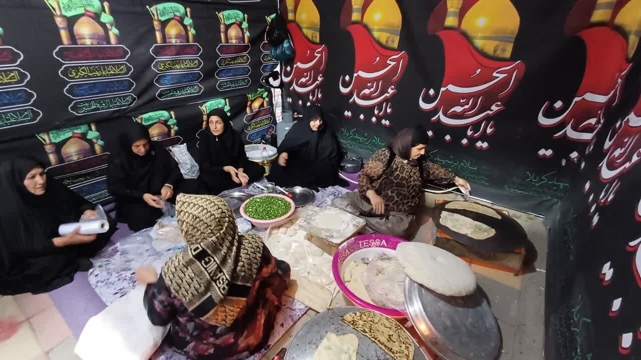 هنرآشپزی بانوان کرد درموکبهای حسینی/استقبال زائران ازغذاهای محلی
