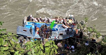 Fourteen dead after Indian bus falls into river in Nepal