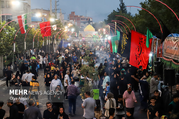 حضور ۸۳ پاکبان شهرداری کاشان درخدمت به زوار امام حسین (ع) درکربلا