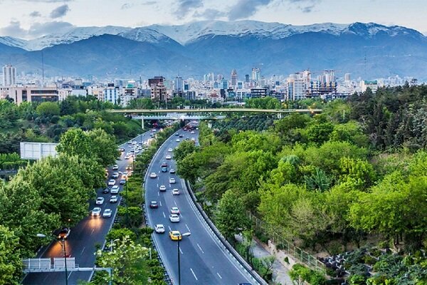 خیابان حافظ تهران برای اقامتی در پایتخت زیبای ایران