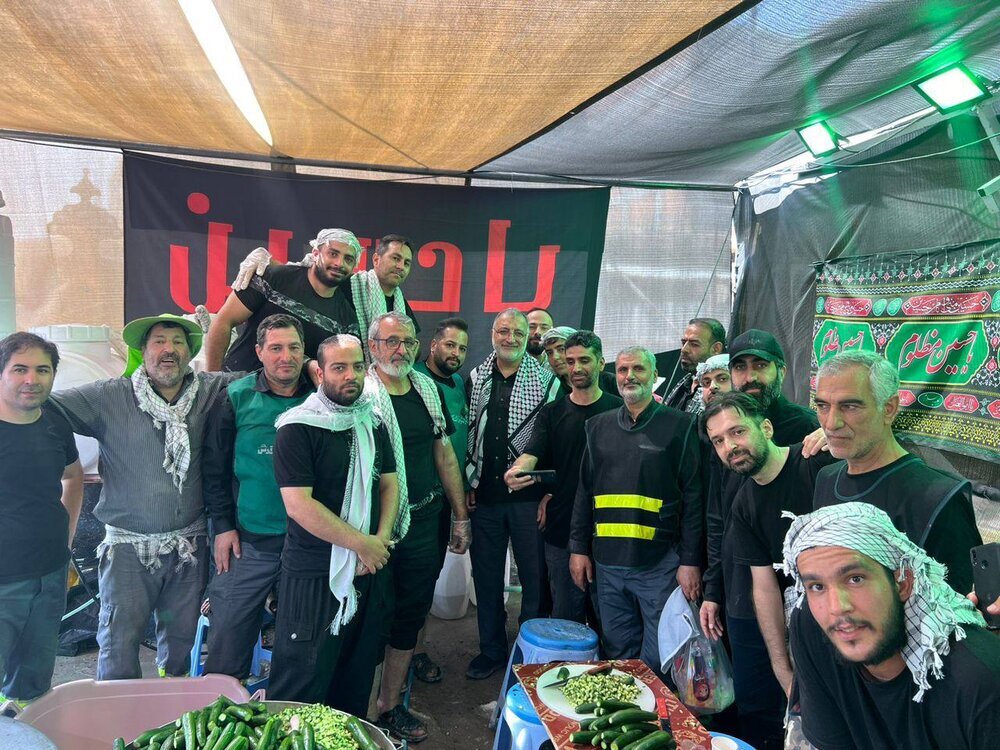 بازدید زاکانی از روند خدمترسانی به شهروندان در پیادهروی اربعین