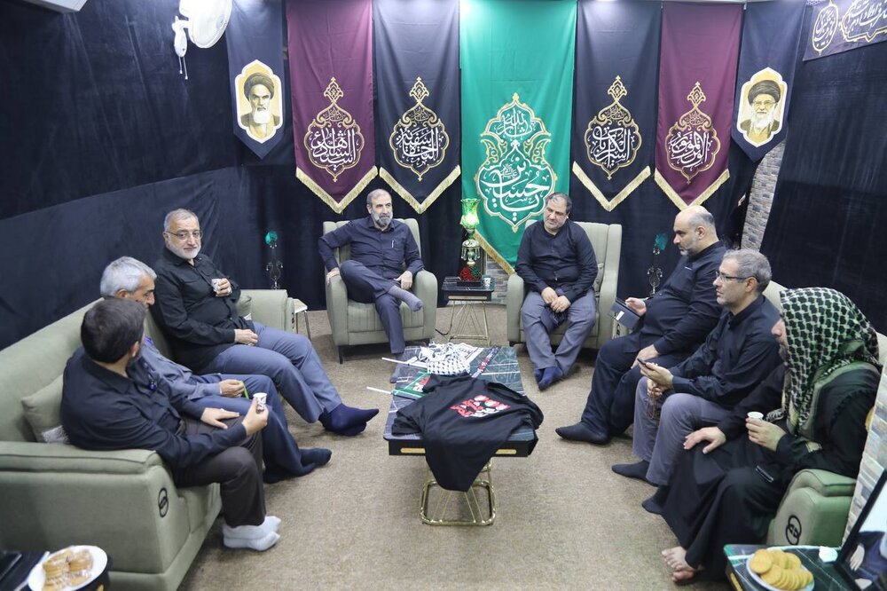 بازدید زاکانی از روند خدمترسانی به شهروندان در پیادهروی اربعین