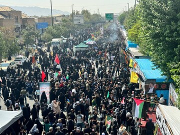 گزارش مهر از مراسم جاماندگان اربعین حسینی در میدان شوش تهران