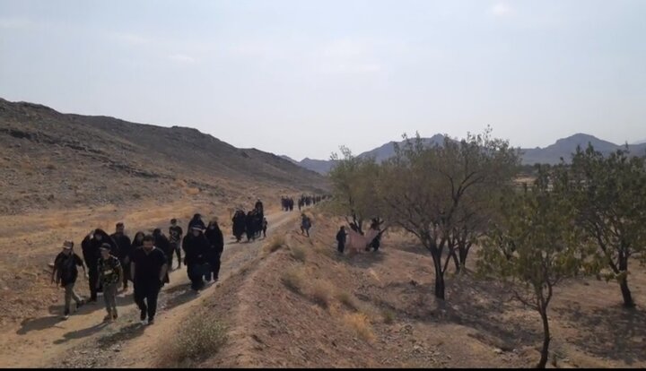 مسیر جاماندگان اربعین روستای علوی به سمت امامزاده هلال