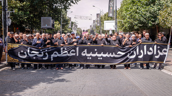 دسته حماسی بمناسبت سالگرد ارتحال امام خمینی(ره) در زنجان برگزار می شود
