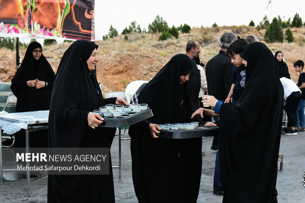 شامگاه اربعین حسینی در نورالشهدا شهرکرد