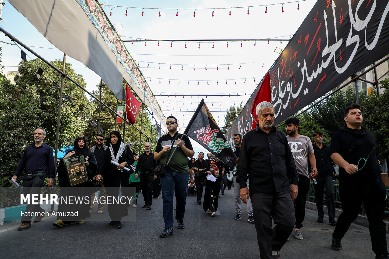 پیادهروی جاماندگان اربعین در اصفهان با حمایت ازمردم مظلوم فلسطین