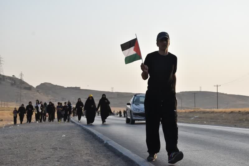 پیادهروی دلدادگان اربعین حسینی (ع) در کوهدشت