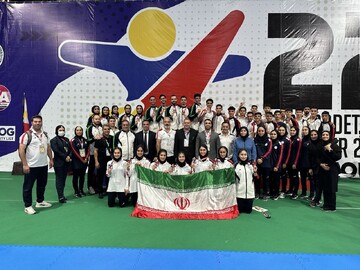 Pezeshkian congratulates Iranian karate team on win in Asia