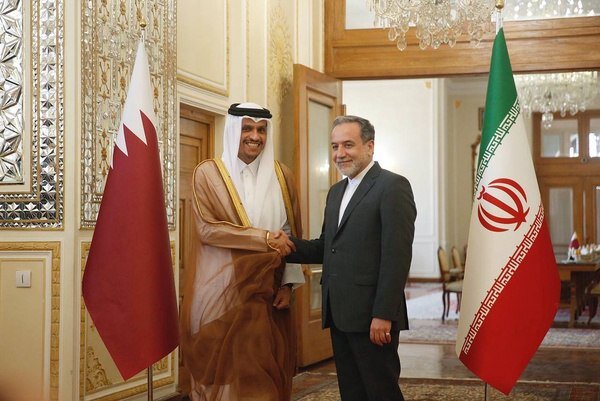 Iranian, Qatari foreign ministers hold meeting in Tehran