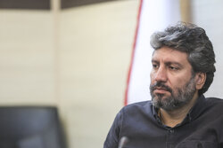 هنرمندان همچنان پشتیبان مردم باشند؛ حمایت از نیروهای مسلح + فیلم