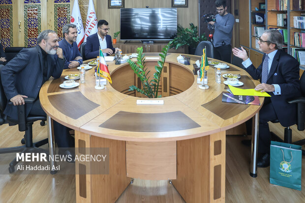 Brazilian ambassador visits Mehr HQ