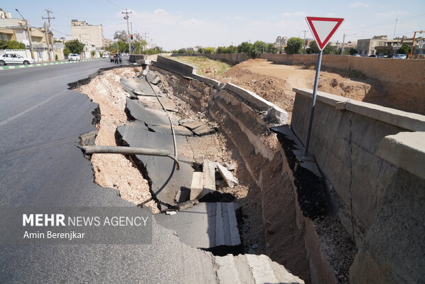 بحران زیرپای پایتخت؛ فرونشست زمین در جنوبغرب تهران ۳۰ درصد بیشتر شد بحران زیرپای پایتخت؛ فرونشست زمین در جنوبغرب تهران ۳۰ درصد بیشتر شد