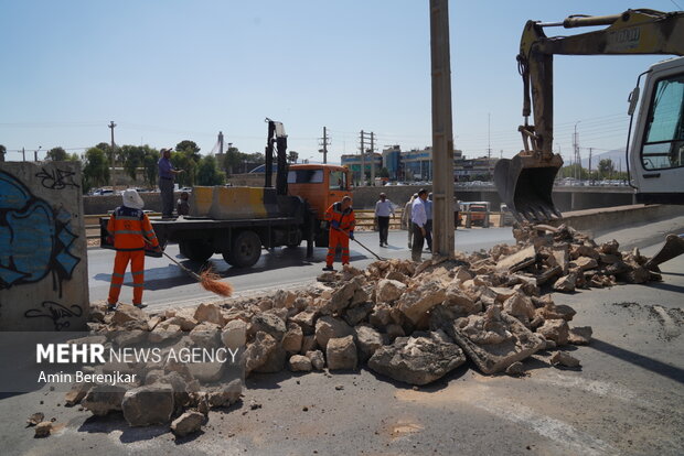 فرونشست زمین پل پیرنیا شیراز