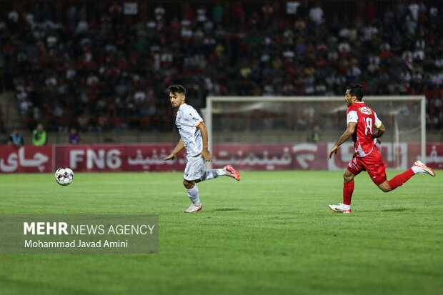 لیگ برتر فوتبال - پرسپولیس و فولاد 5