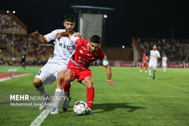 لیگ برتر فوتبال - پرسپولیس و فولاد