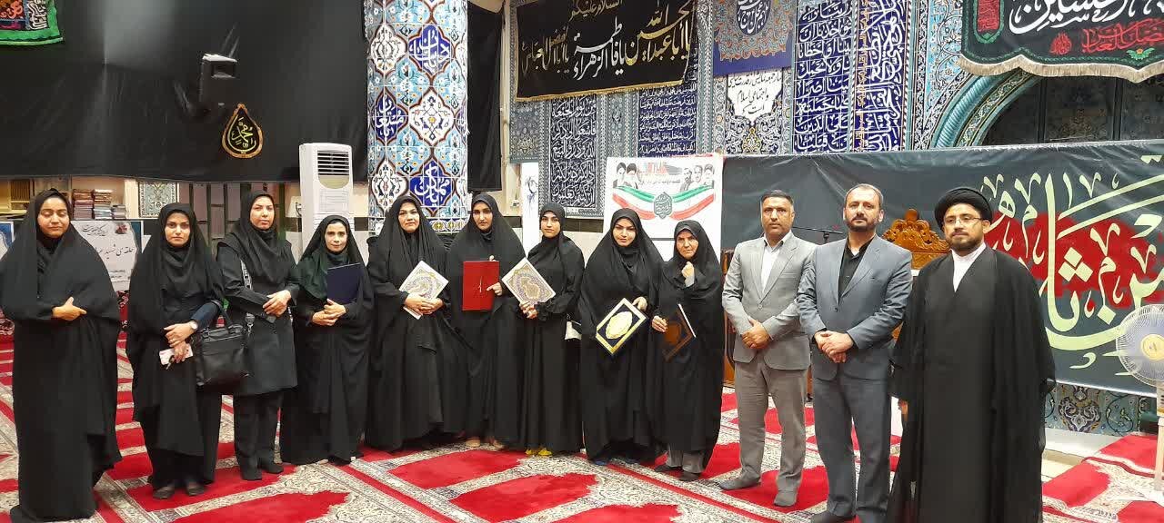 کارمندان نمونه دستگاههای اجرایی شهرستان دیلم تجلیل شدند