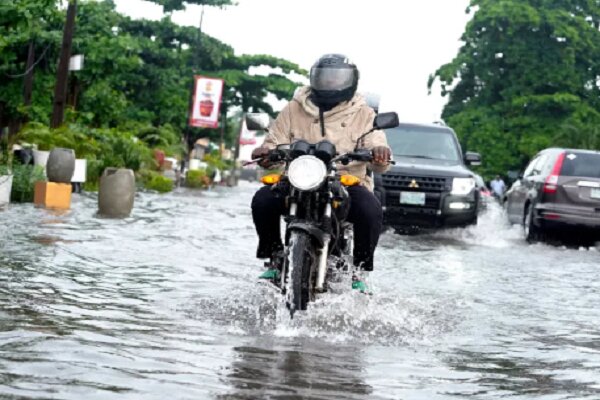 Floods in Nigeria kills scores, washes away farmland