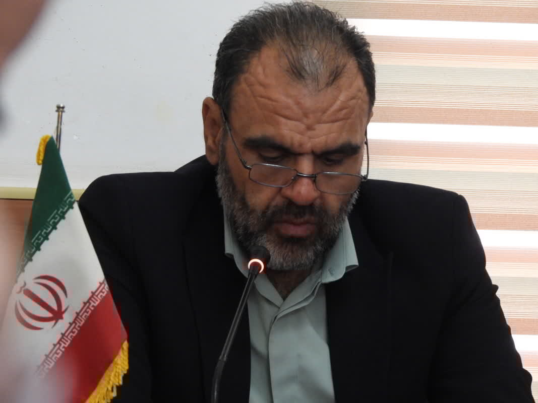 دفاع از ارزشهای اسلامی وظیفه تمام سربازان انقلاب است دفاع از ارزشهای اسلامی وظیفه تمام سربازان انقلاب است