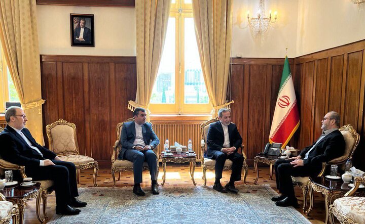 Iran FM, Hezbollah representative discuss latest developments