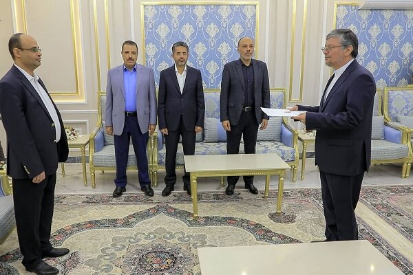 İran'ın yeni Yemen Büyükelçisi göreve başladı İran'ın yeni Yemen Büyükelçisi göreve başladı
