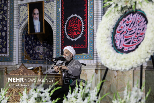 Marking Prophet Muhammad demise anniv. at Imam Reza shrine