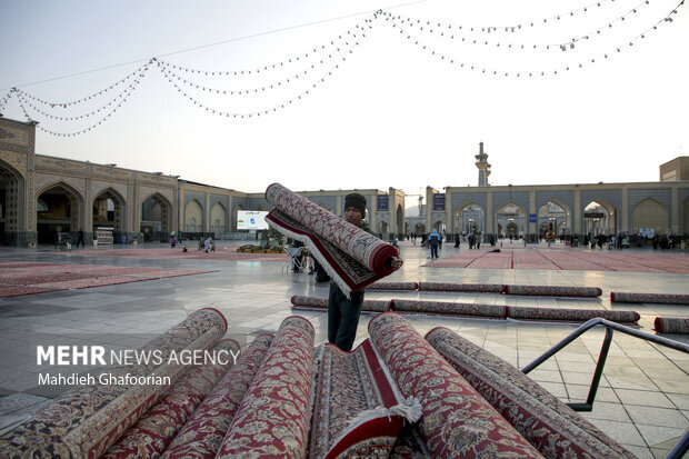 ۳۵ هزار مترمربع از اماکن متبرکه رضوی مفروش می‌شود