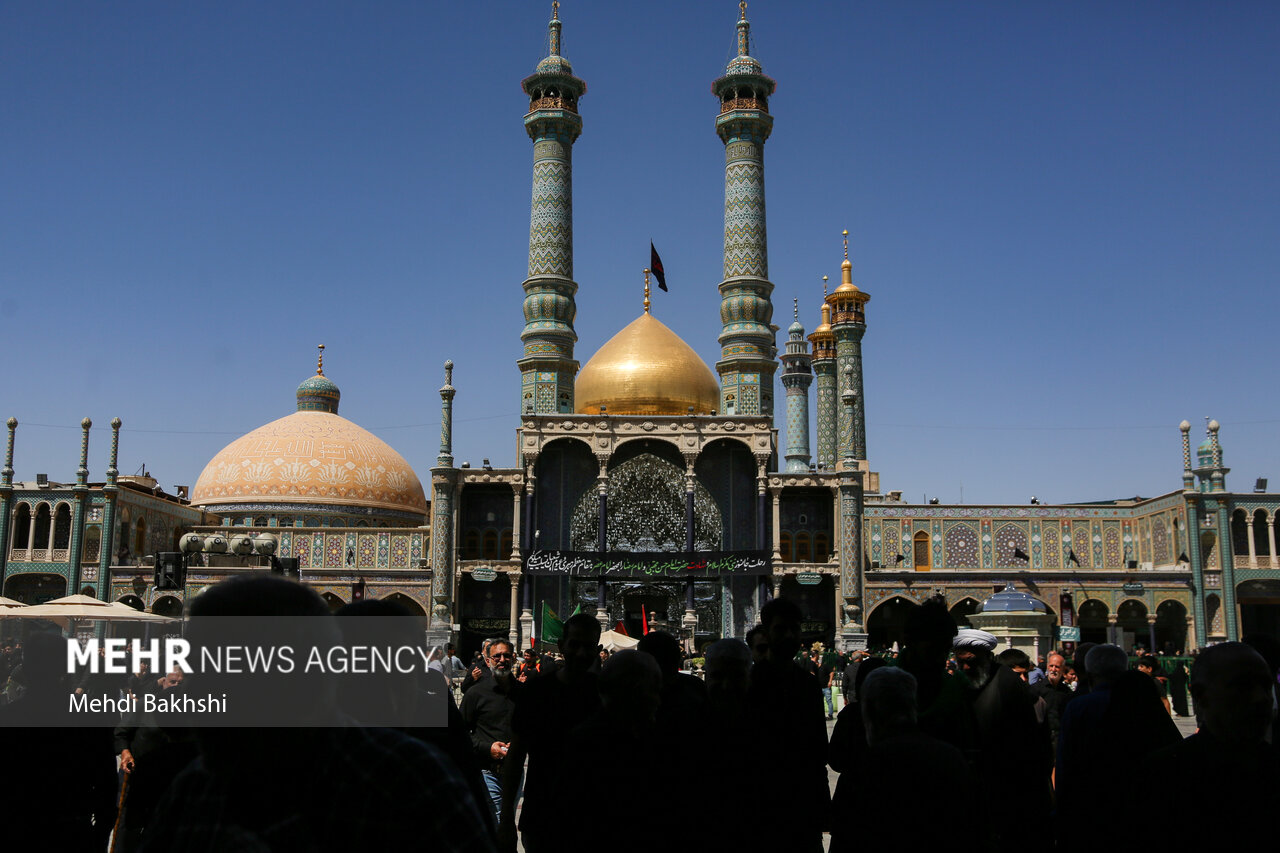 İran'da Hz.Muhammed (S.A.V) için matem töreni