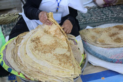هیچ مصوبه‌ای برای گرانی نان نداریم؛ مردم گران‌فروشی را گزارش کنند