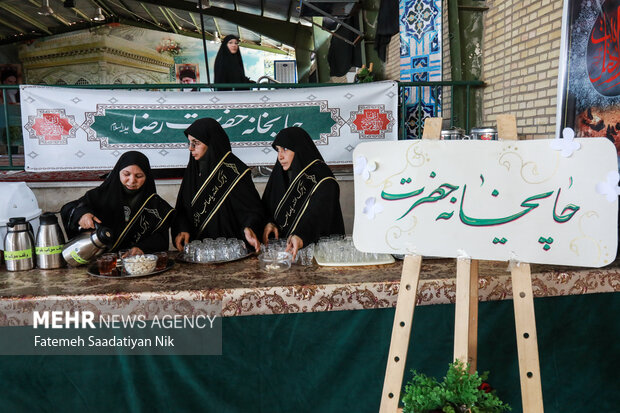 خدمت‌رسانی موکب‌ها به زائران پیاده امام رضا(ع)