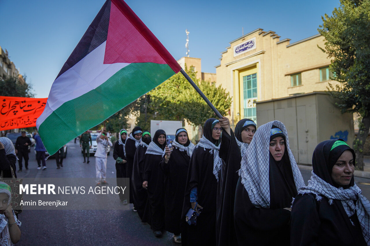 شاهد بالصور والفيديو...الإيرانيون يحيون ذكرى استشهاد الإمام الرضا (ع) في ارجاء الوطن الاسلامي