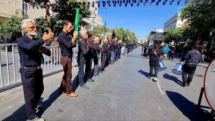 Meşhed İmam Rıza (a.s) için yas içinde