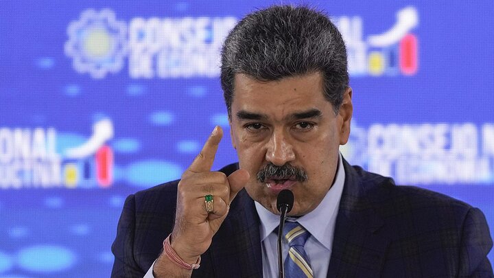 Venezuela's Maduro signs economic emergency decree